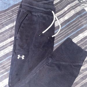 Black under armour joggers